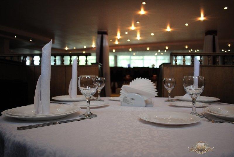 Rassvet Hotel Dnyipropetrovszk Kültér fotó