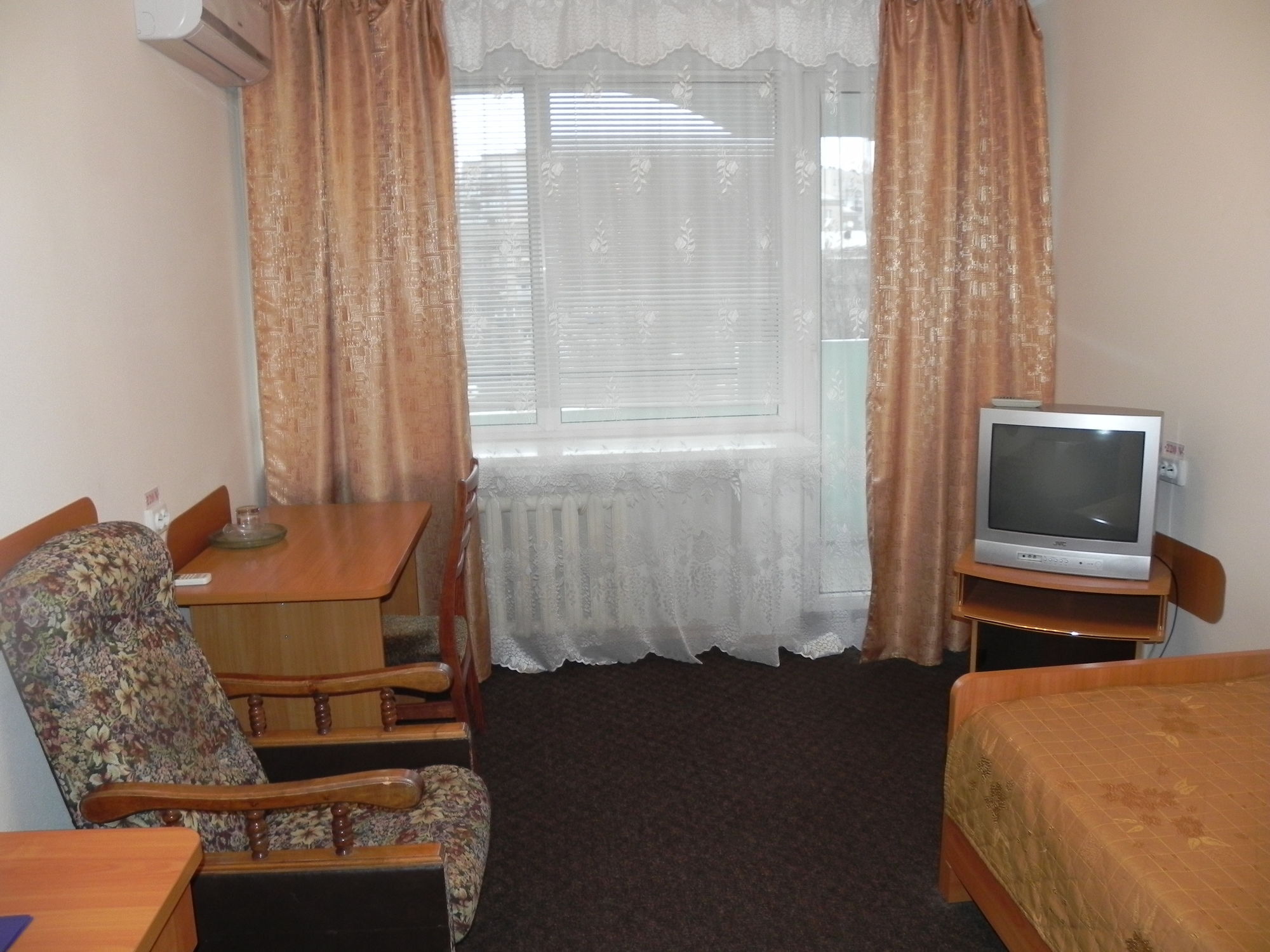 Rassvet Hotel Dnyipropetrovszk Kültér fotó